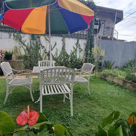 Tailors Cottage Гаттон Екстер'єр фото