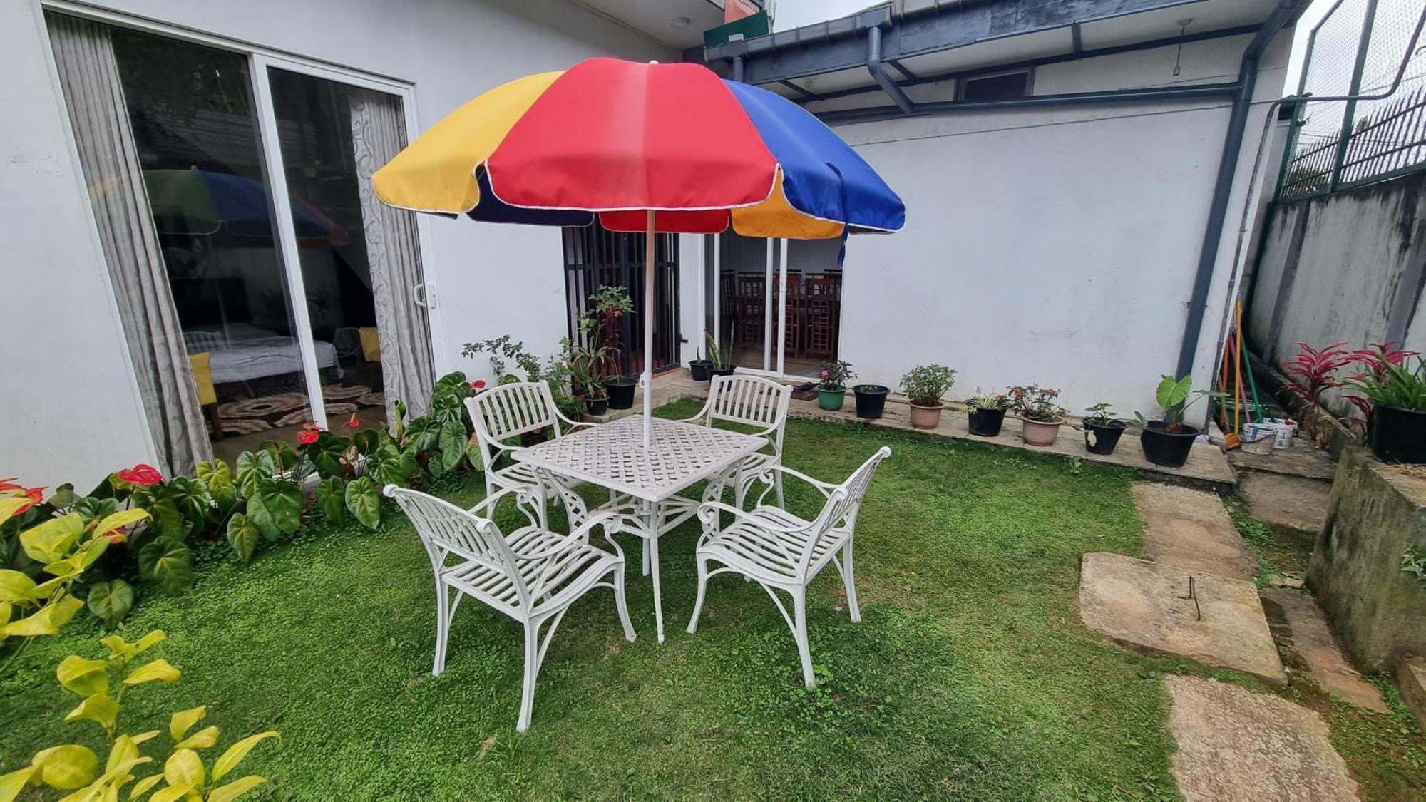 Tailors Cottage Гаттон Екстер'єр фото