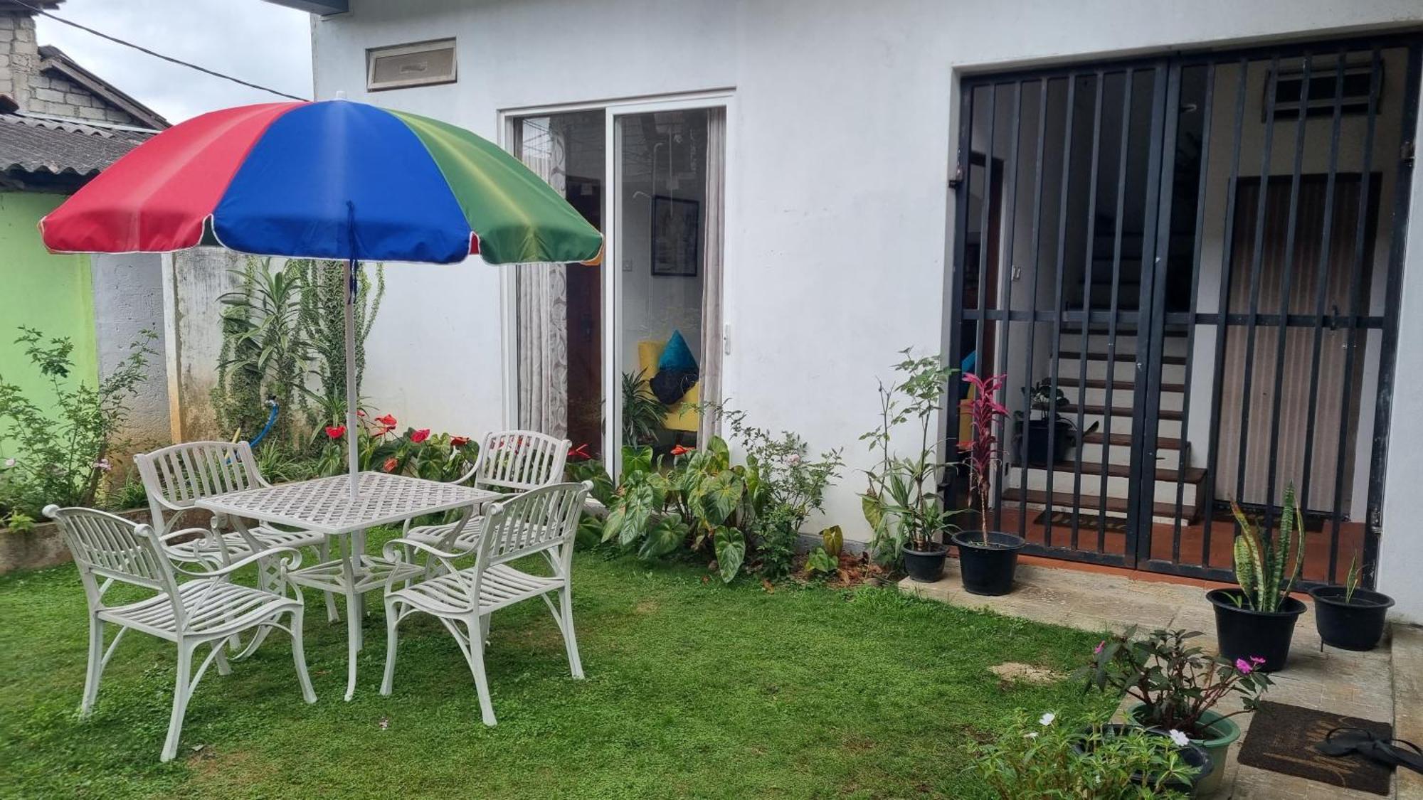 Tailors Cottage Гаттон Екстер'єр фото